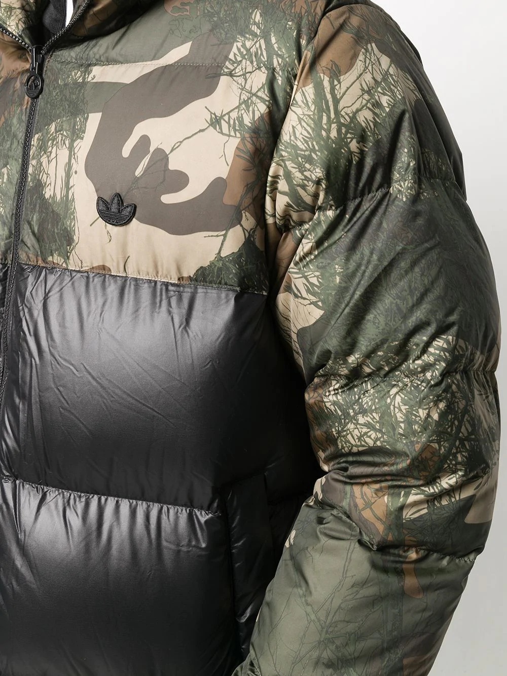 camouflage-print padded jacket  - 5