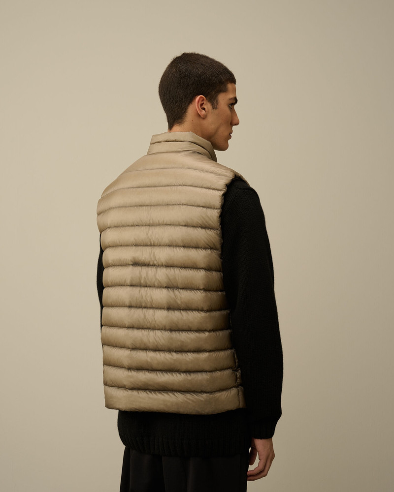 D.D. Shell Lens Down Vest 3