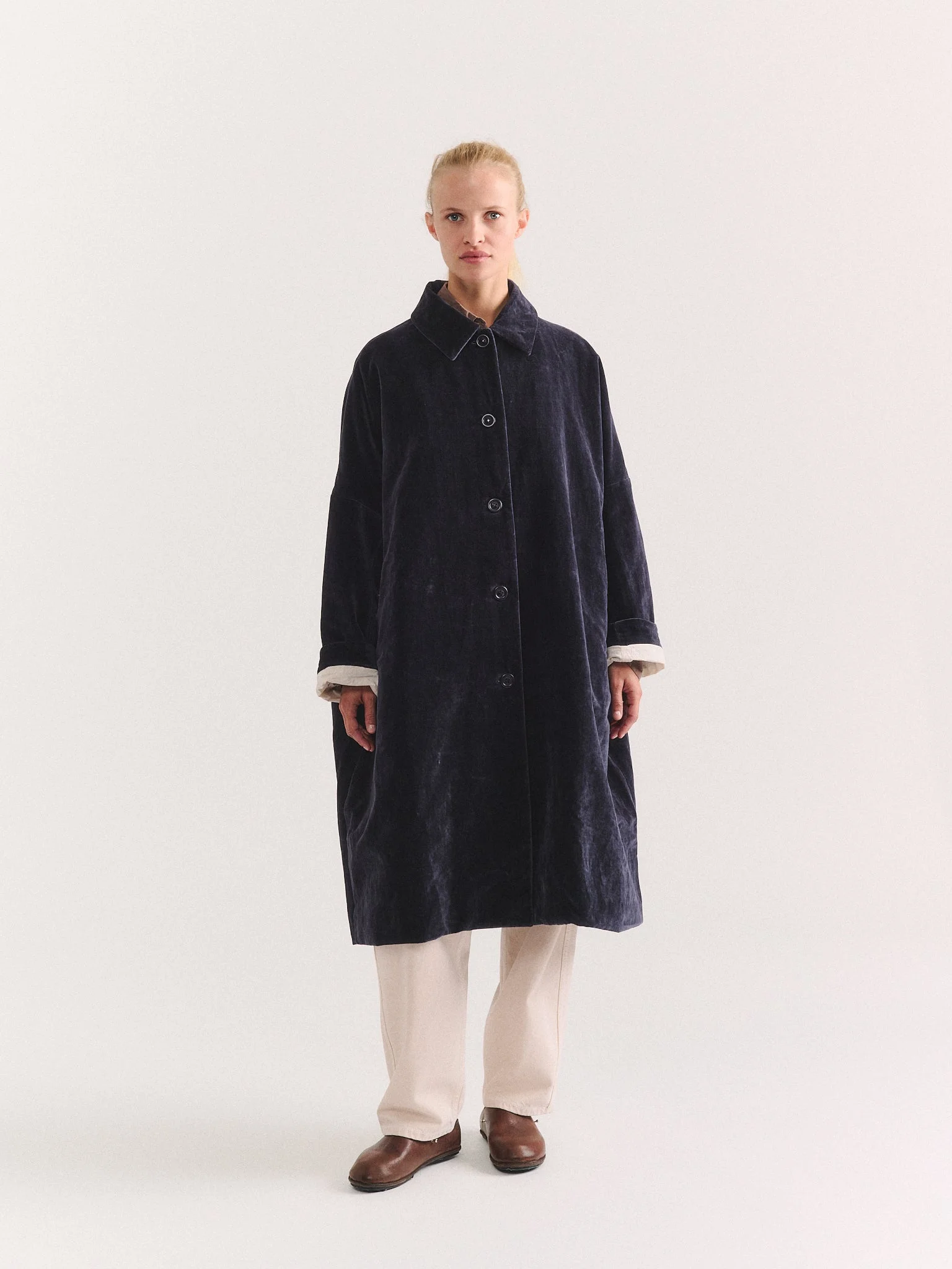BIG BLOBBY COAT - MID VELVET - NAVY - 1