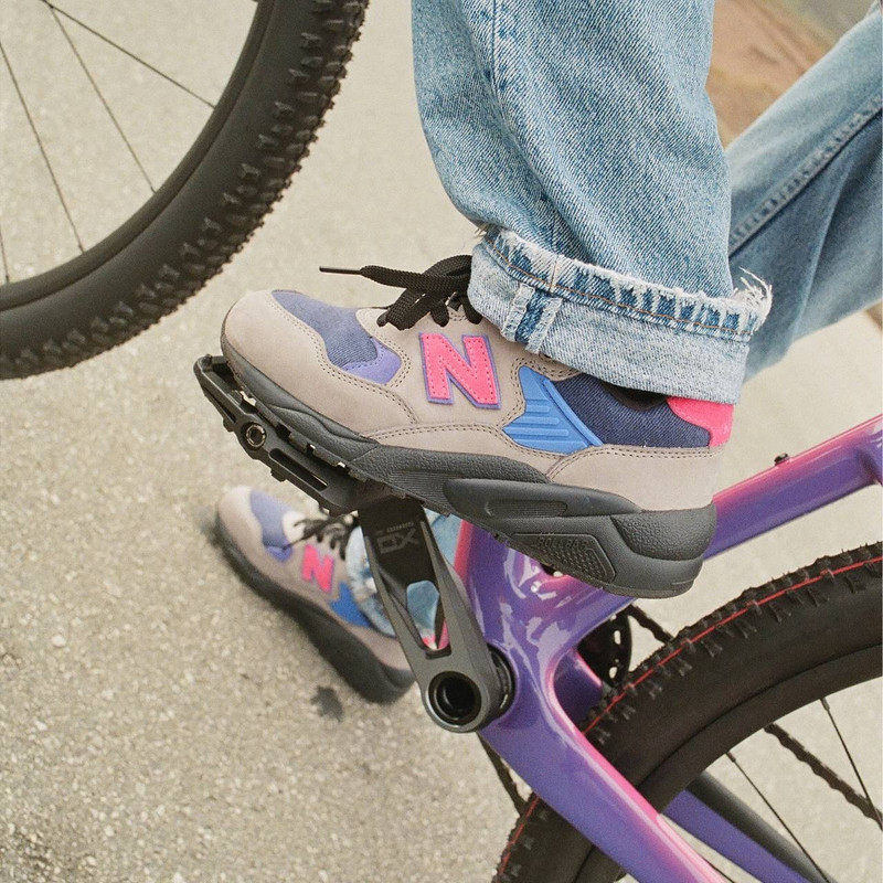 LEVI'S® X NEW BALANCE MT580LV2 SNEAKERS 7