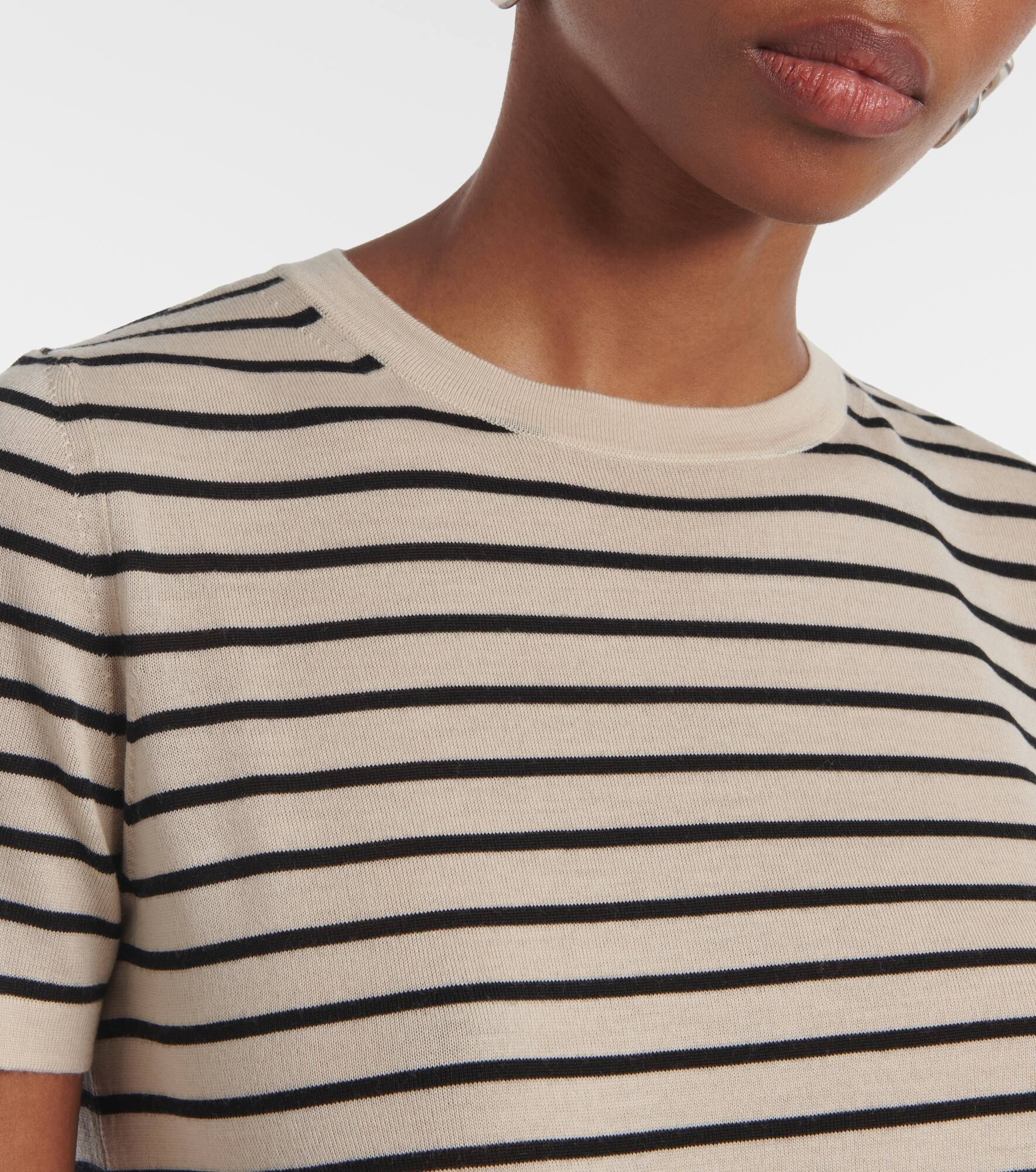 Wool T-shirt - 4