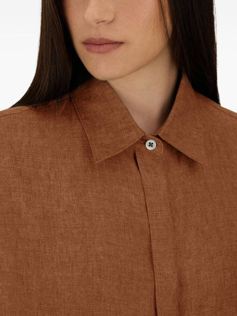 concealed-fastening sleeveless shirt 4