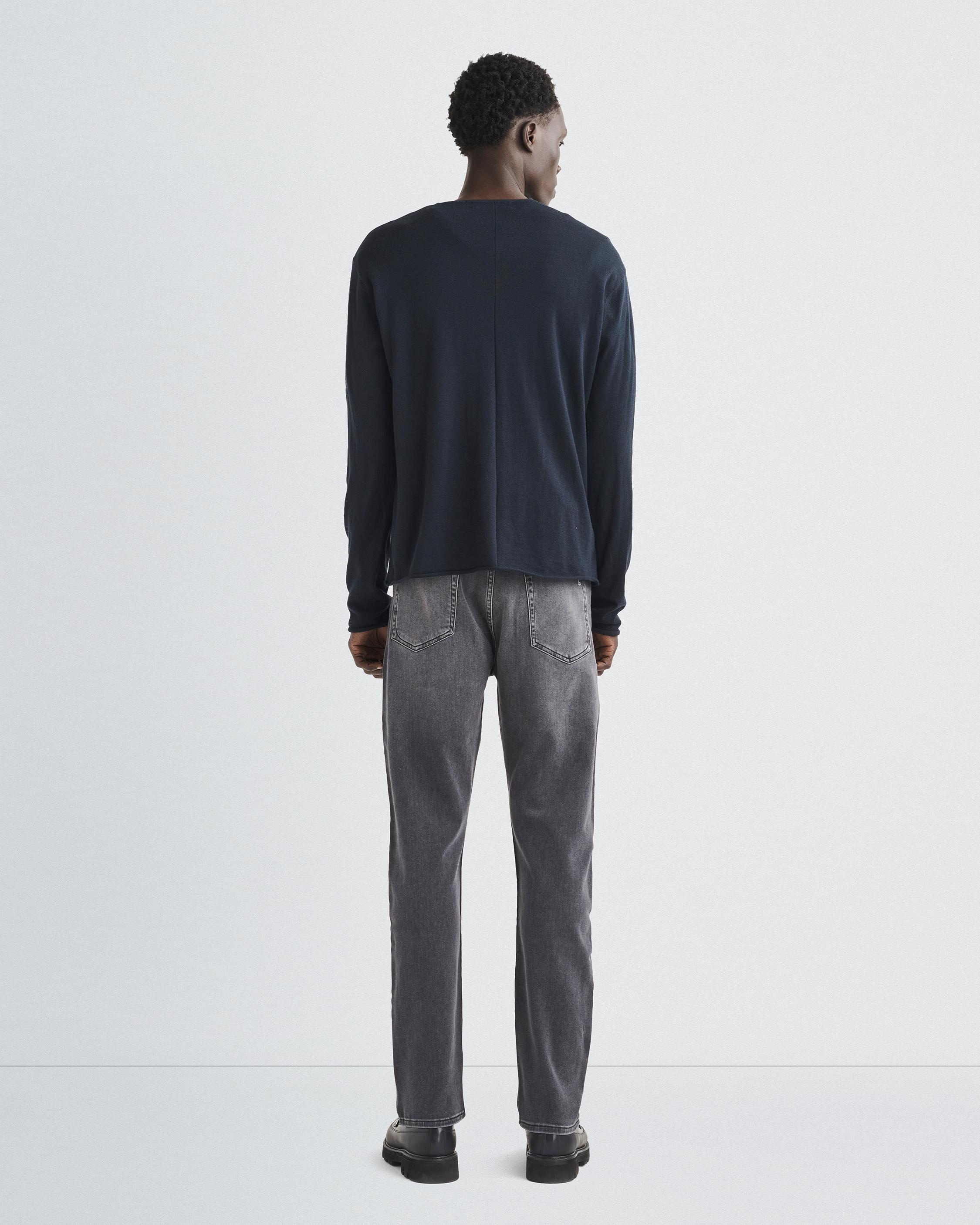 Fit 2 - Rydal
Slim Fit Action Loopback Jean - 5