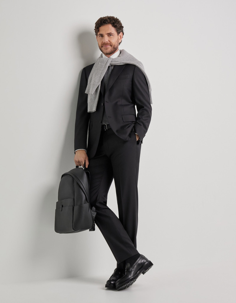 Canali SUIT IN BLACK WOOL outlook