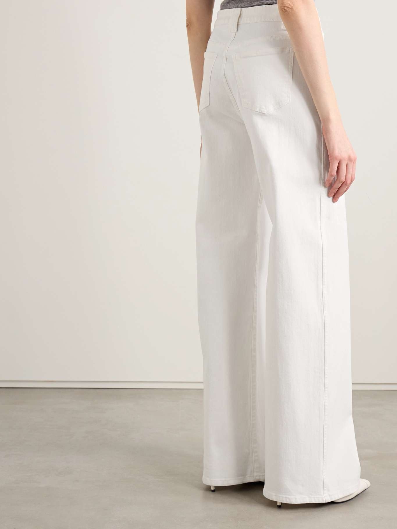 【関税込み】KHAITE ホワイト Dane ストレッチ ジーンズ Dane Stretch Jean in White – KHAITE