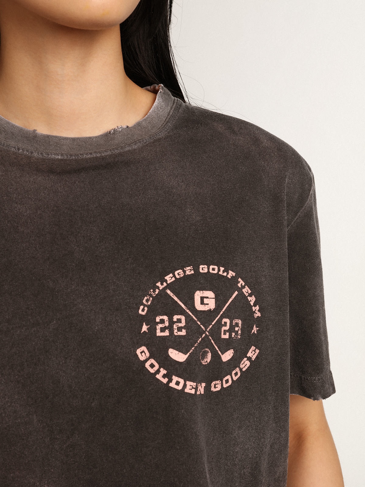 Women's gray T-shirt with print on the front - 5