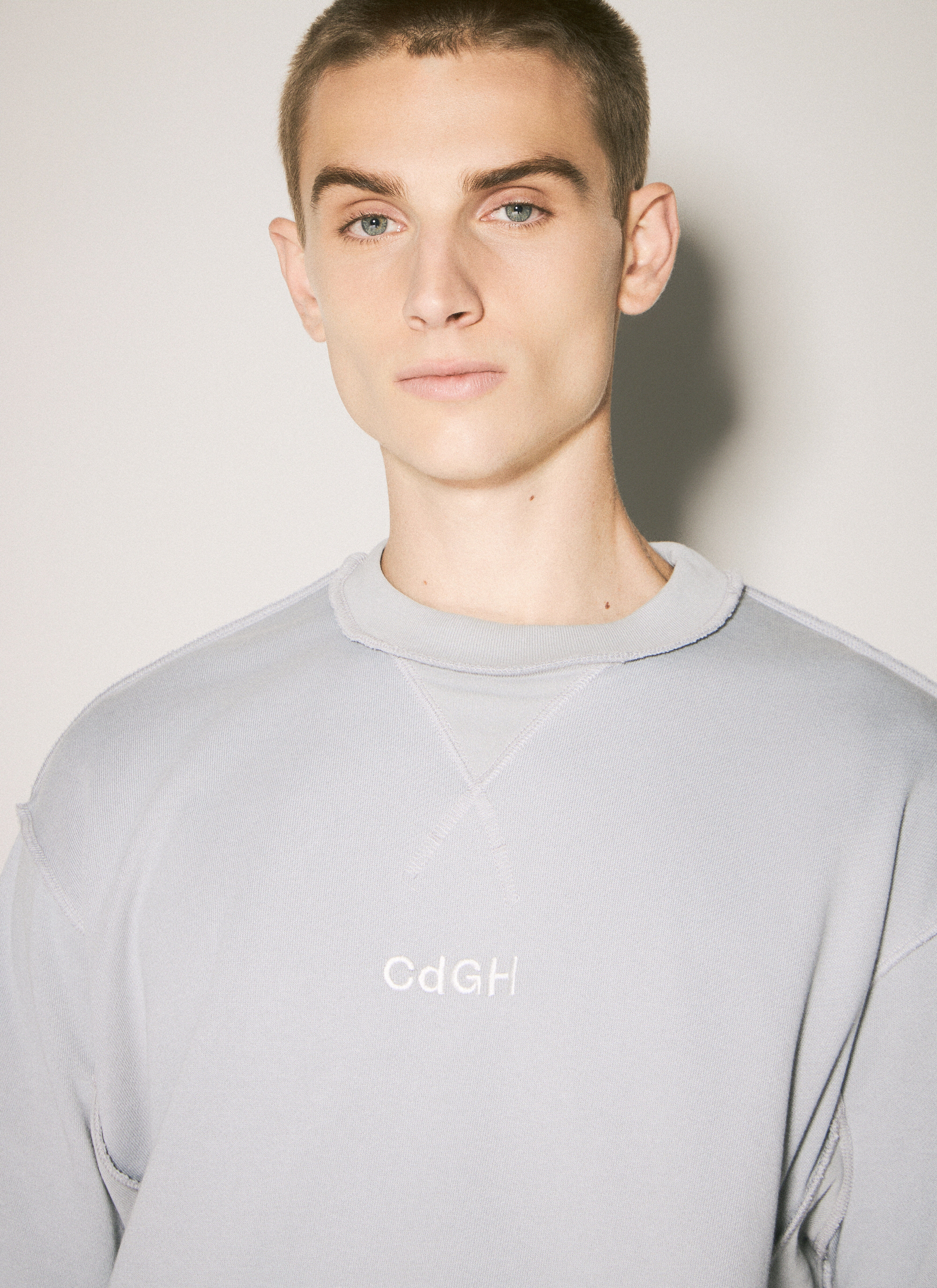 Logo Embroidery T-Shirt - 3