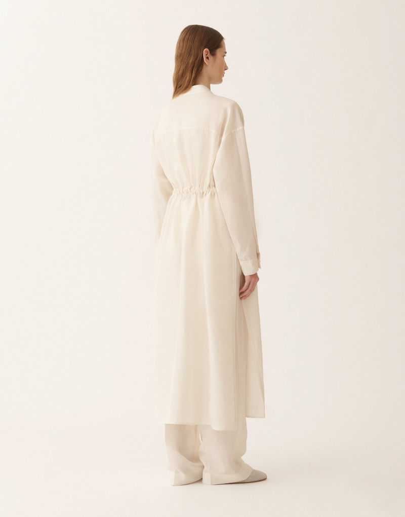 Flowy blouse in butter 4