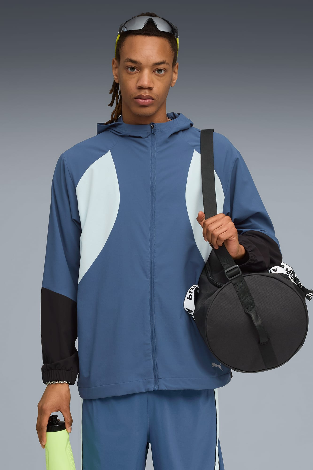 RUN ULTRAWEAVE HOODED JACKET Men - 3