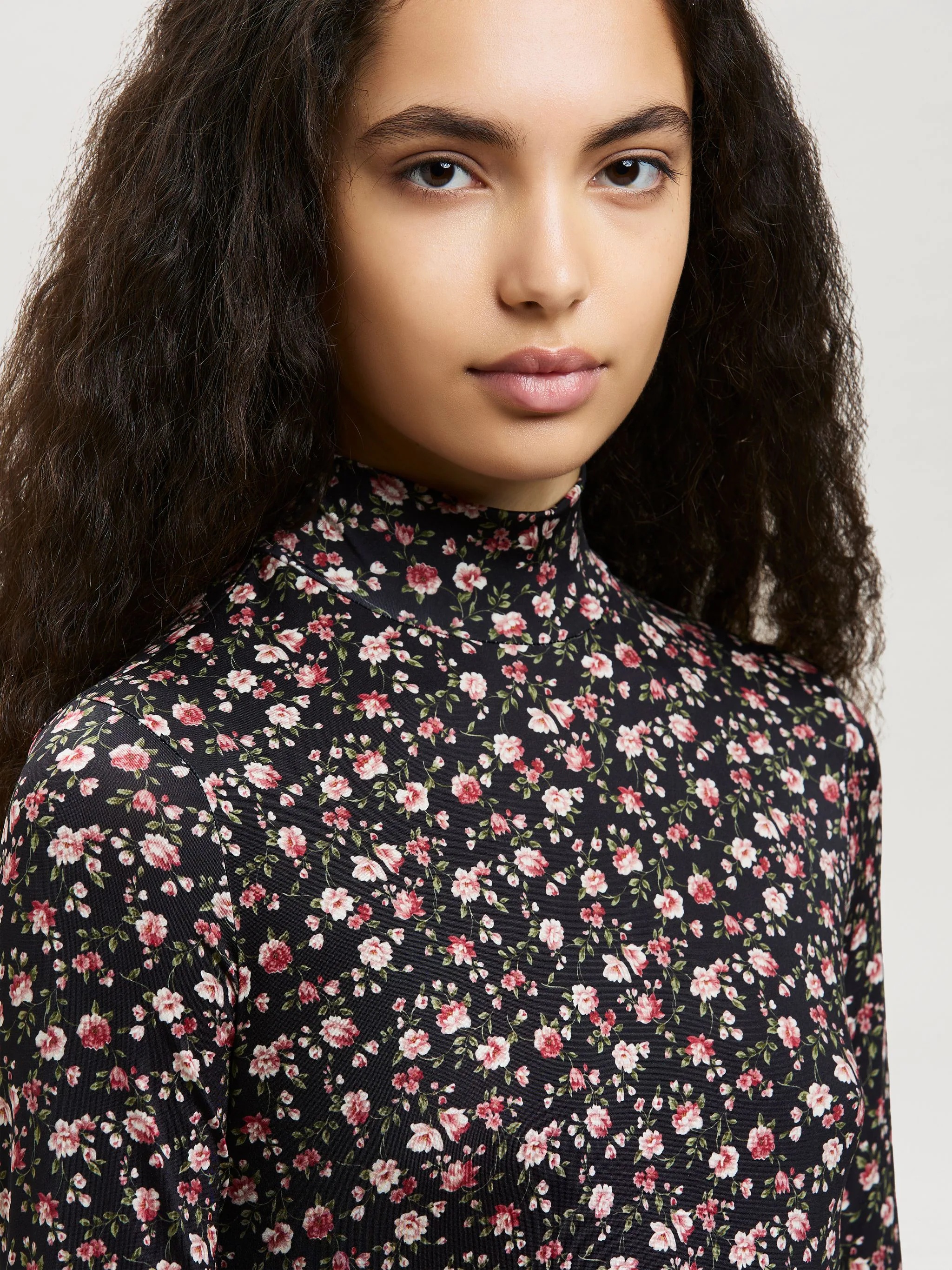 FLOWERS MOCK NECK LOGO TOP - 6