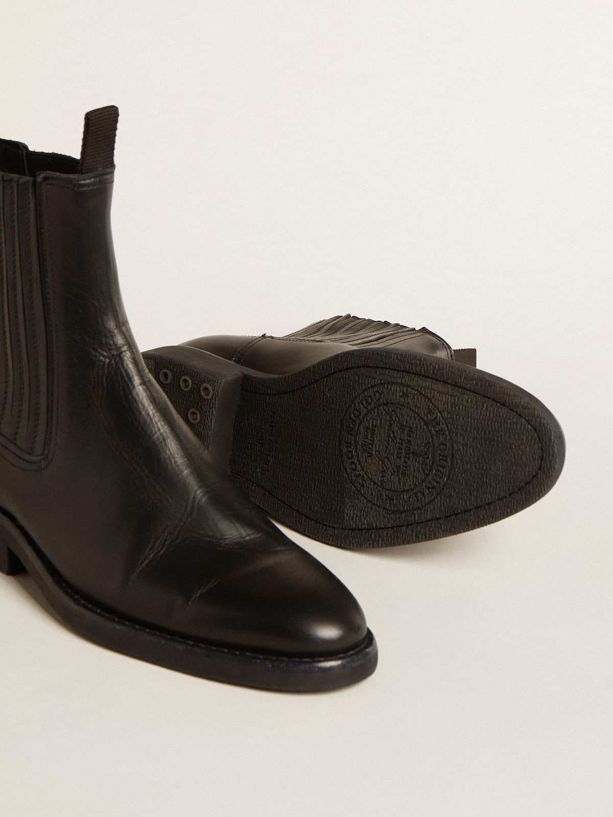 Women’s Chelsea boots in black leather - 3