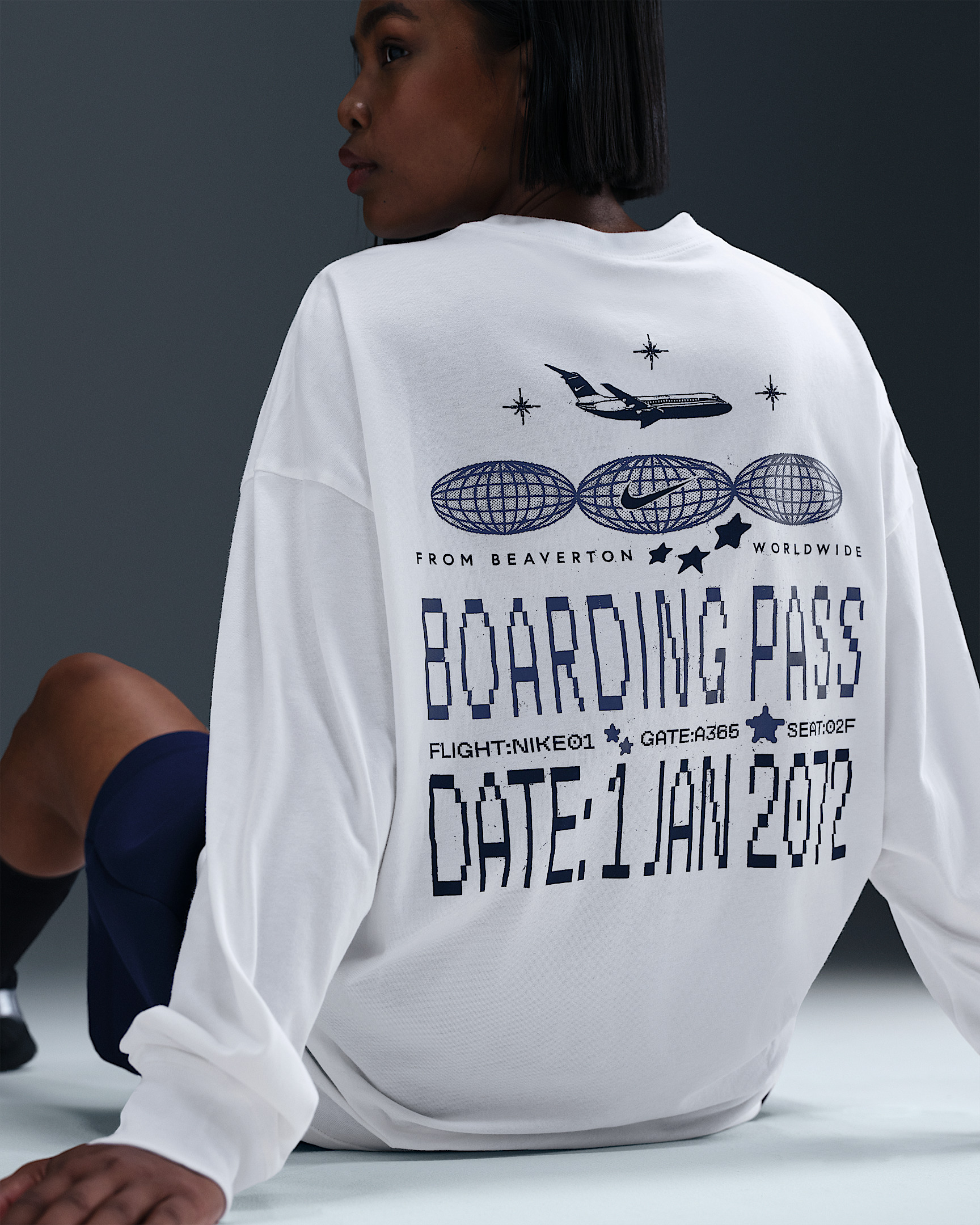 Nike Sportswear Women's Oversized Long-Sleeve T-Shirt - 2