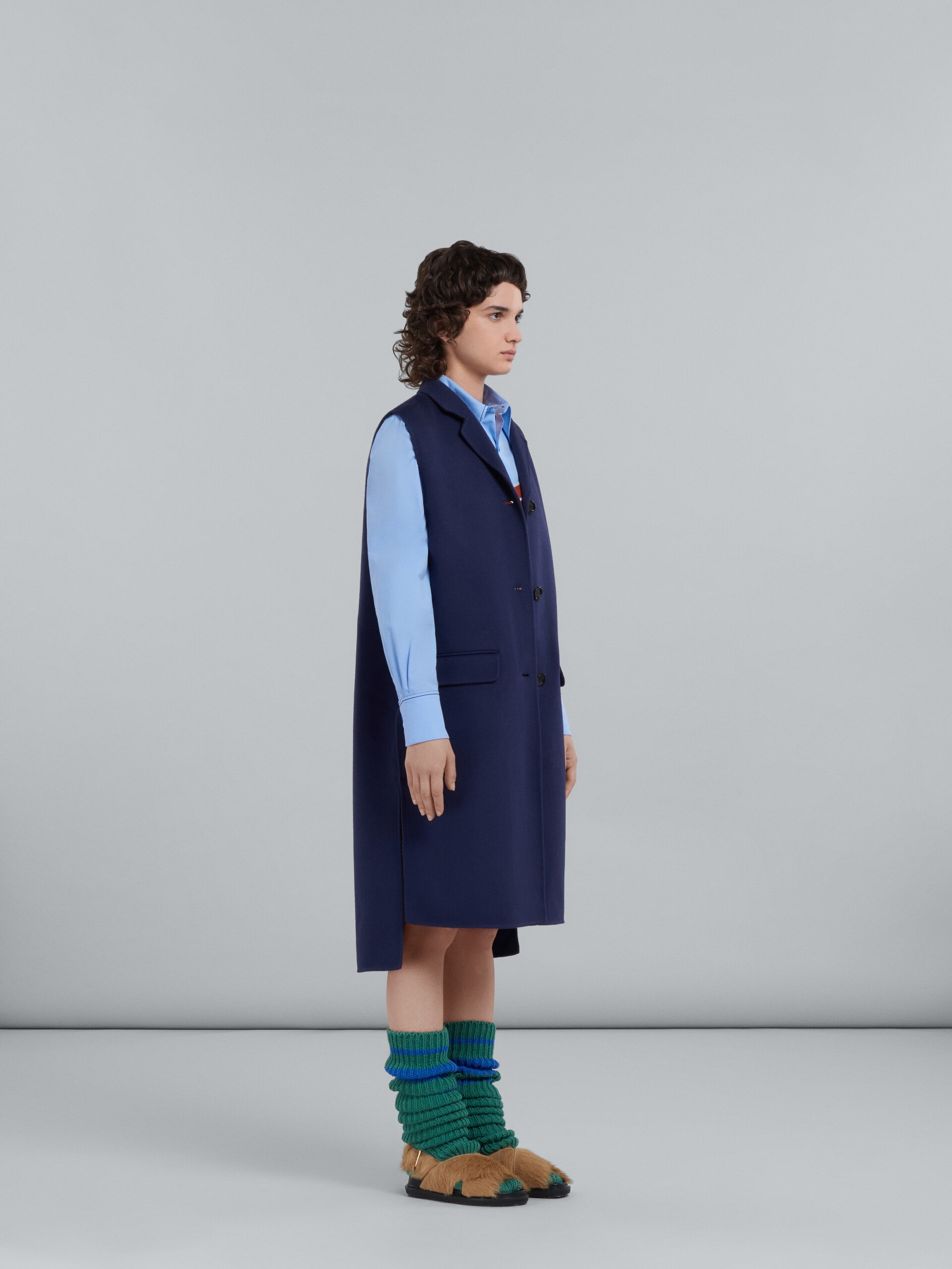 LONG BLUE VEST IN WOOL AND CASHMERE - 6
