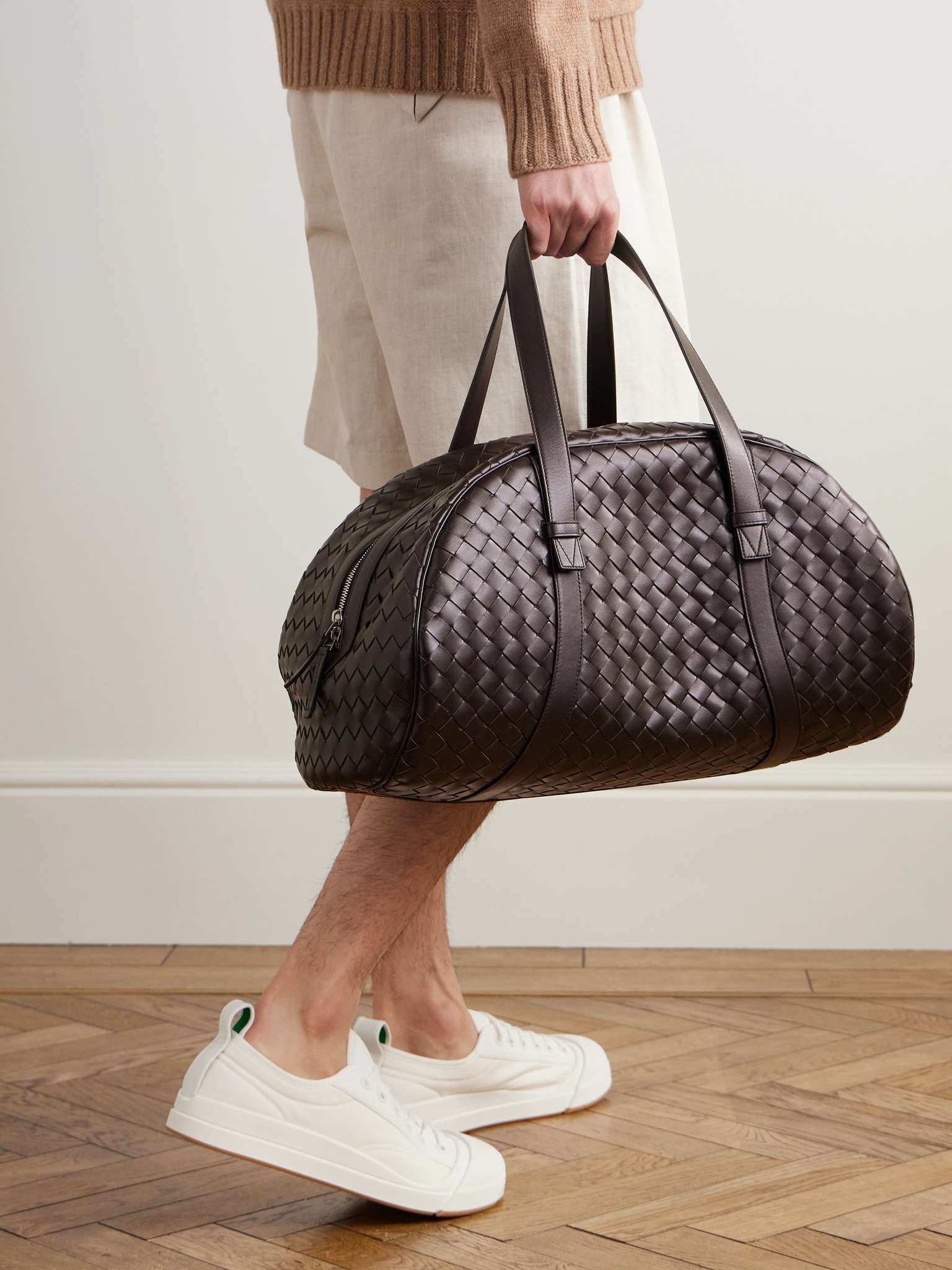 【送関込】BOTTEGA VENETA☆Jim Queen Large Bag Bottega Veneta Jim Queen Medium Intrecciato Leather Duffle