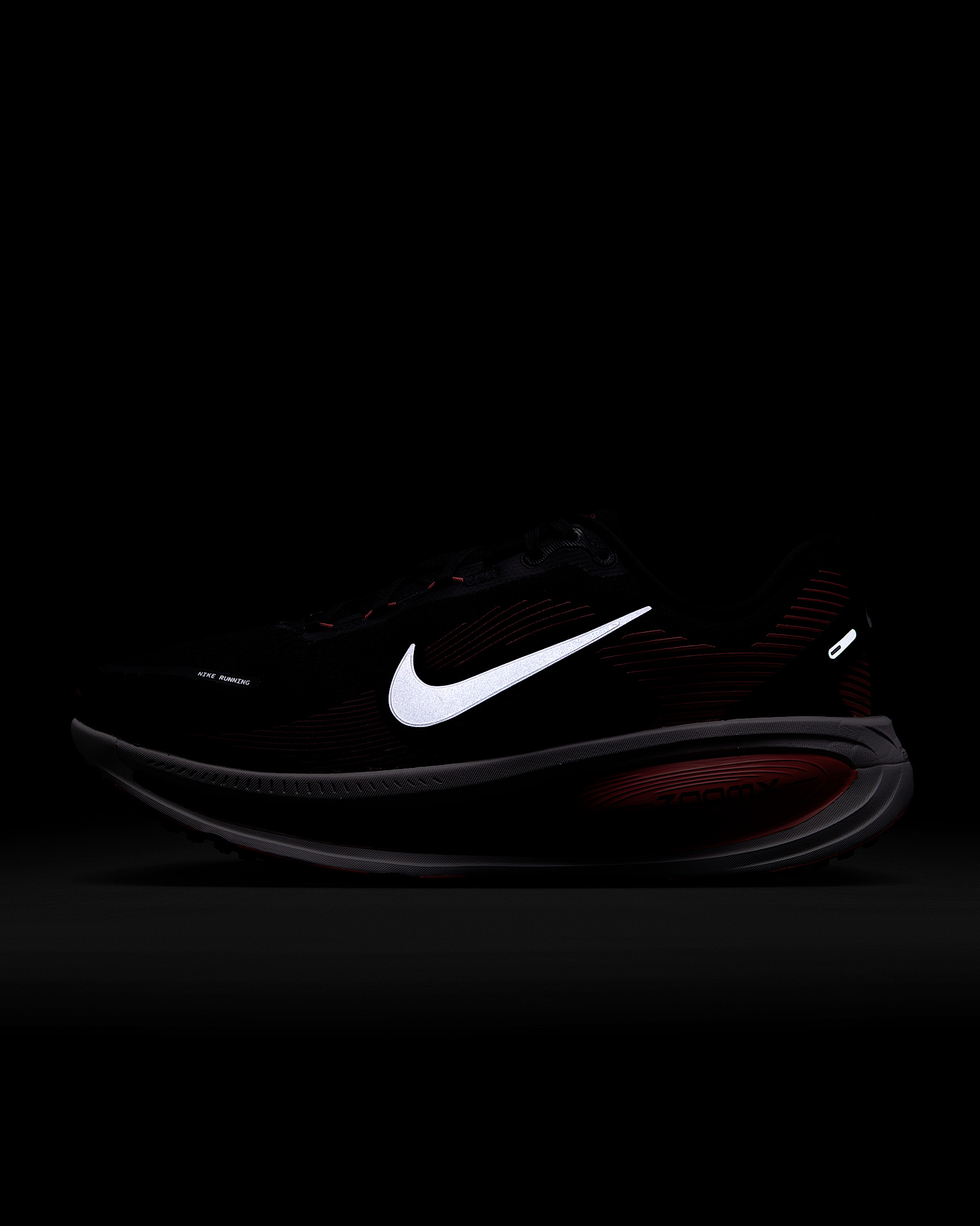 Nike Vomero 18 Men's Road Running Shoes (Extra Wide) - 9