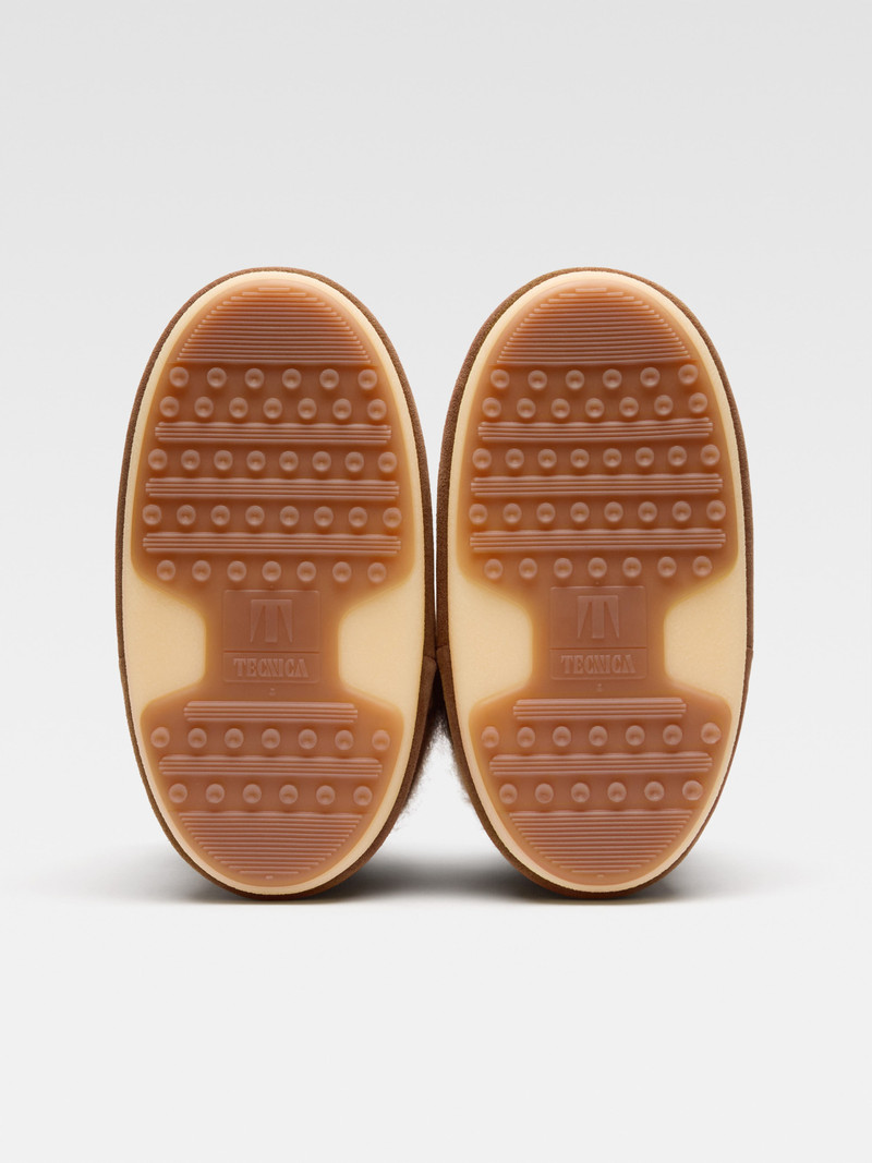 The Jacquemus  Mohair Moon Boot 5