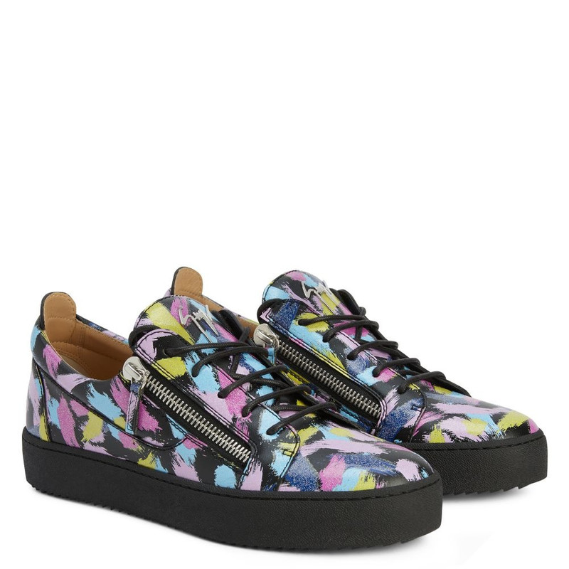 Giuseppe Zanotti Frankie outlook
