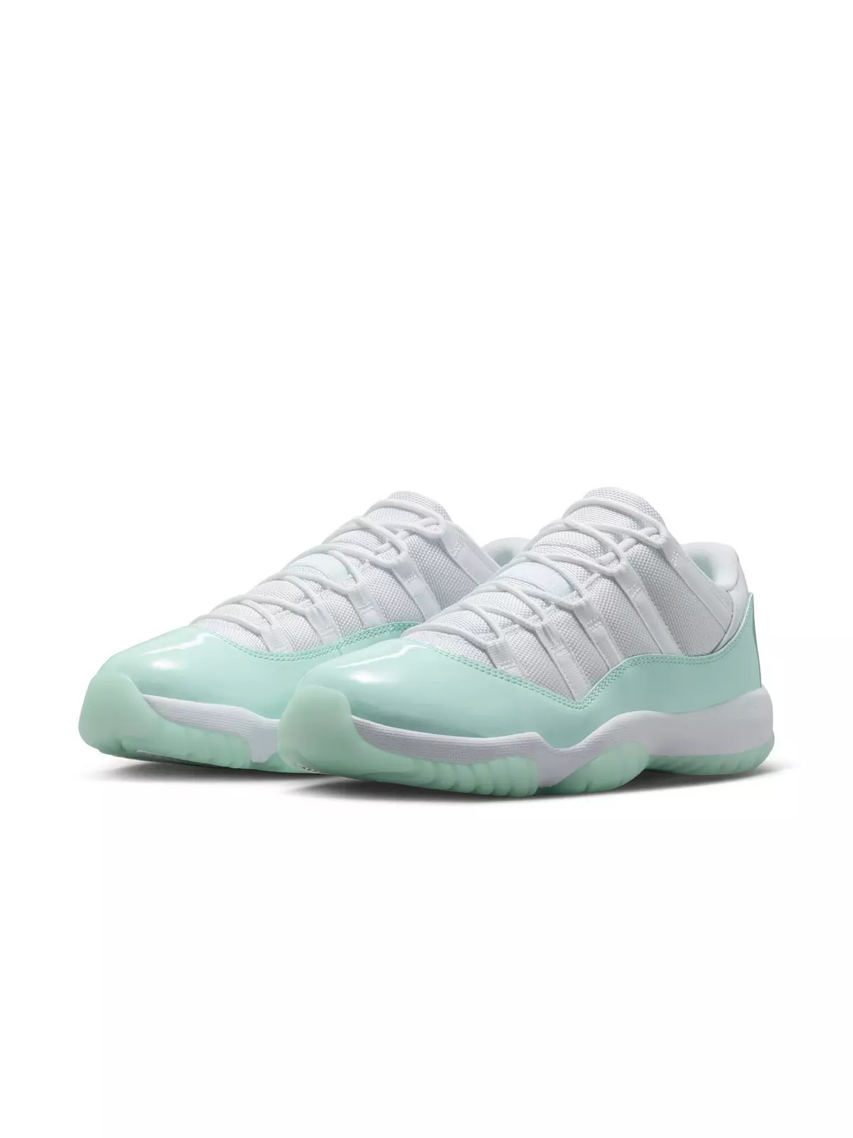 11 Retro Low âIglooâ Women's Shoe - 3