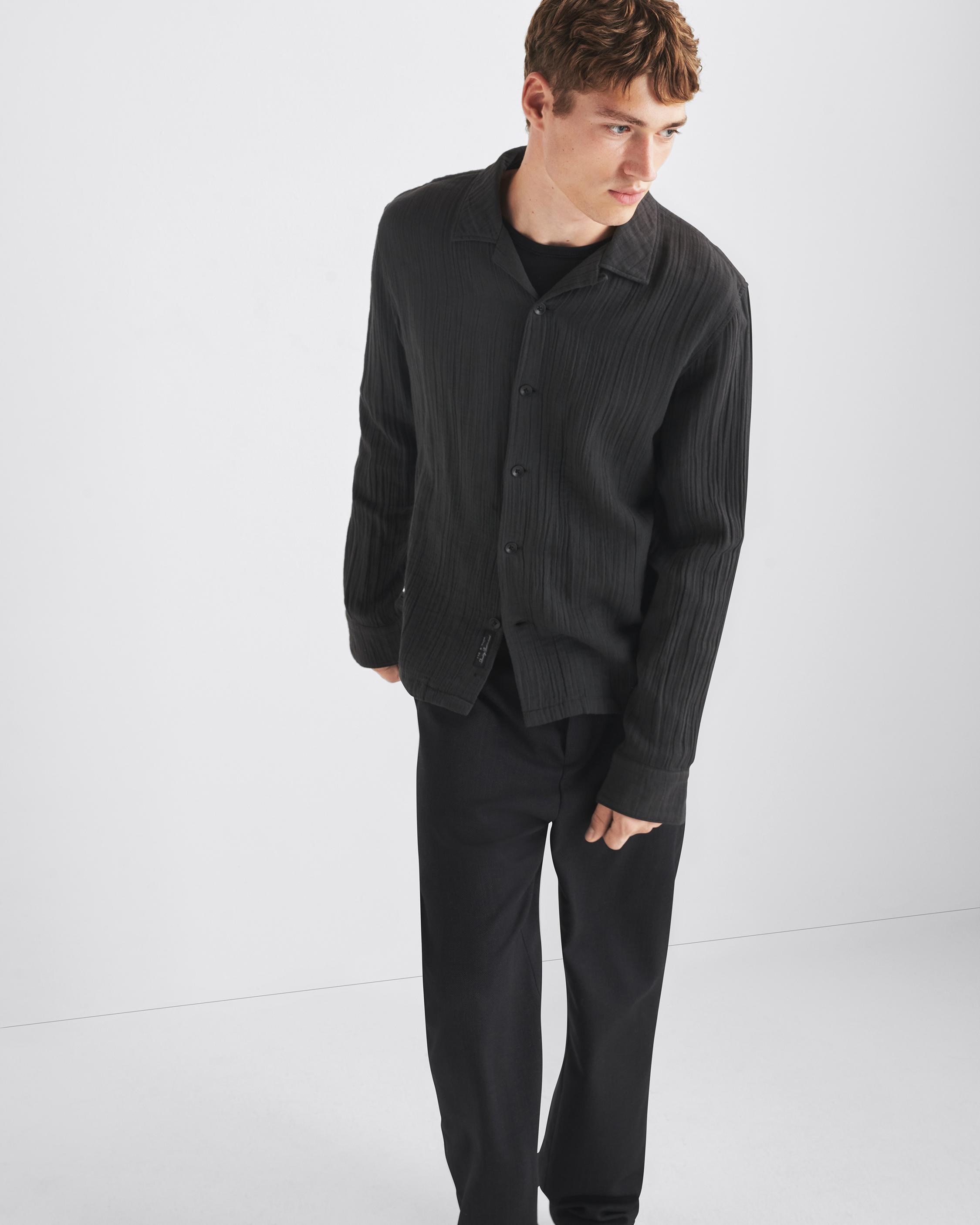 Avery Gauze Camp Shirt
Relaxed Fit - 2