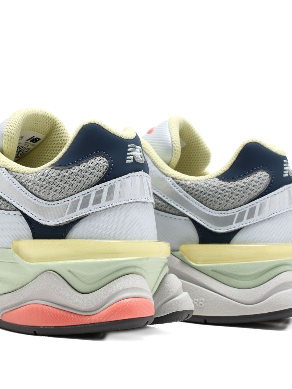 9060 mesh-panelled chunky sneakers - 4