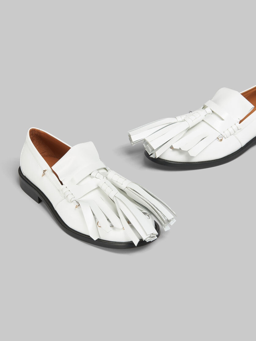 WHITE LEATHER BAMBI LOAFER WITH MAXI TASSELS - 5