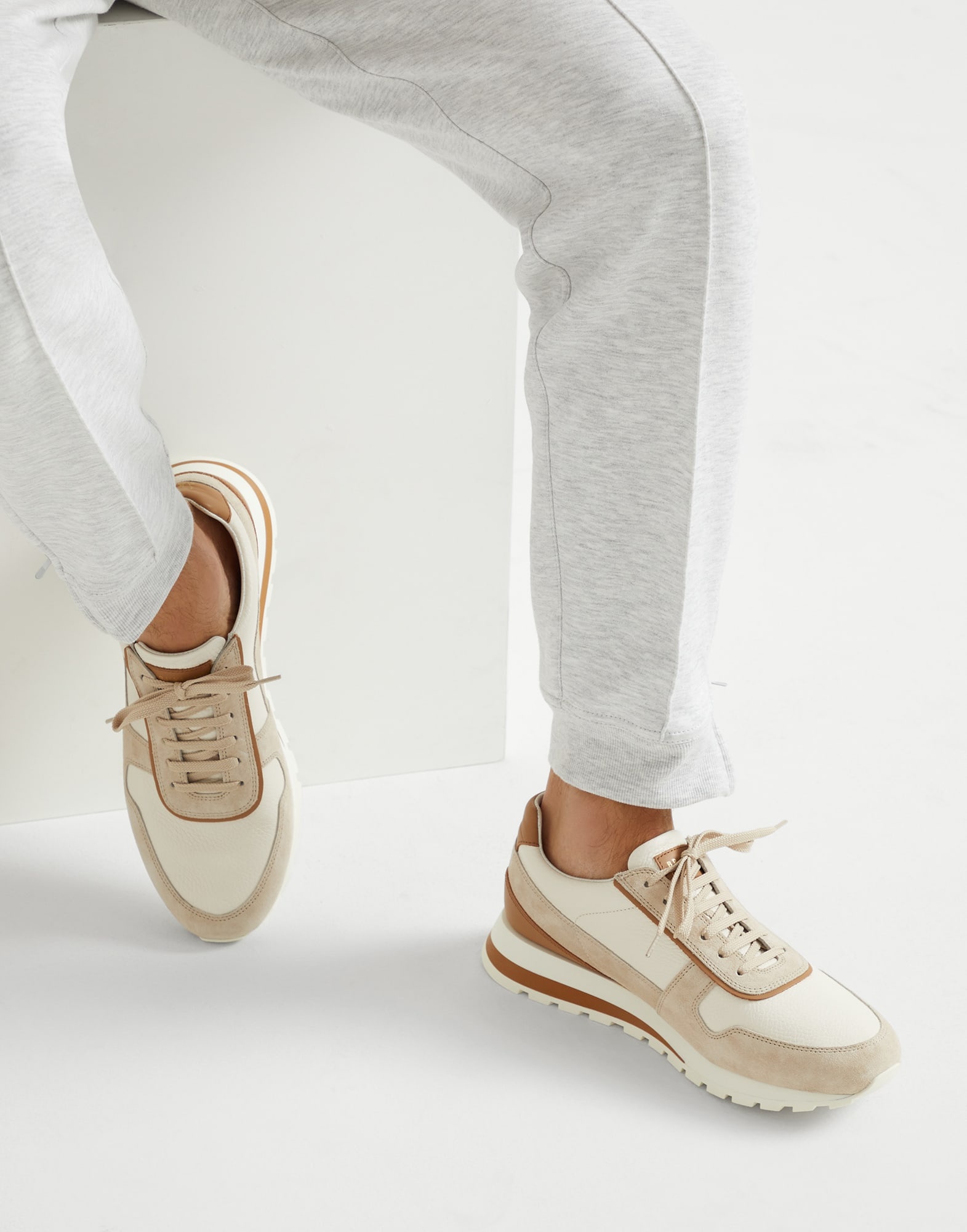 Washed suede and calfskin runners - 4