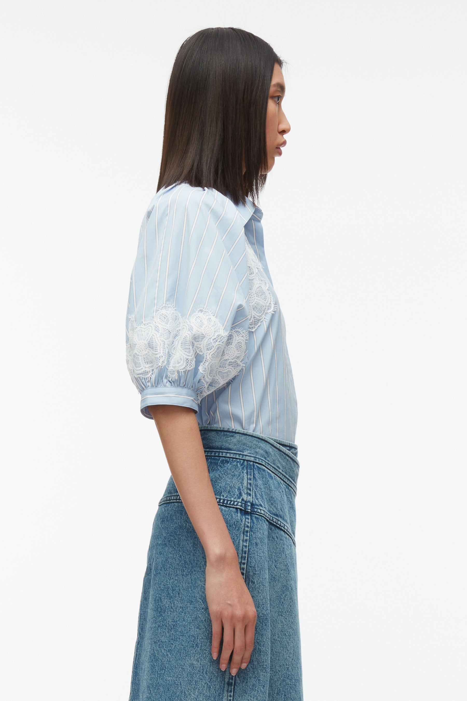 Lantern Sleeve Stripe Shirt with Lace - 3