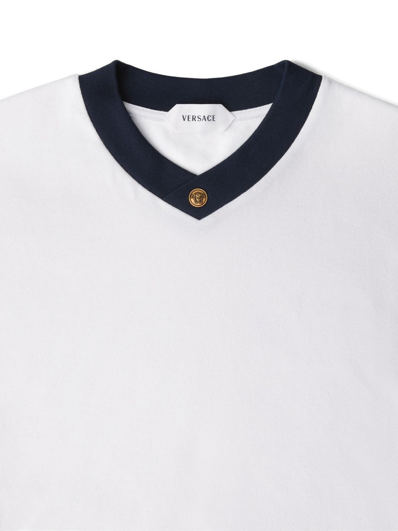 V-neck T-shirt 3
