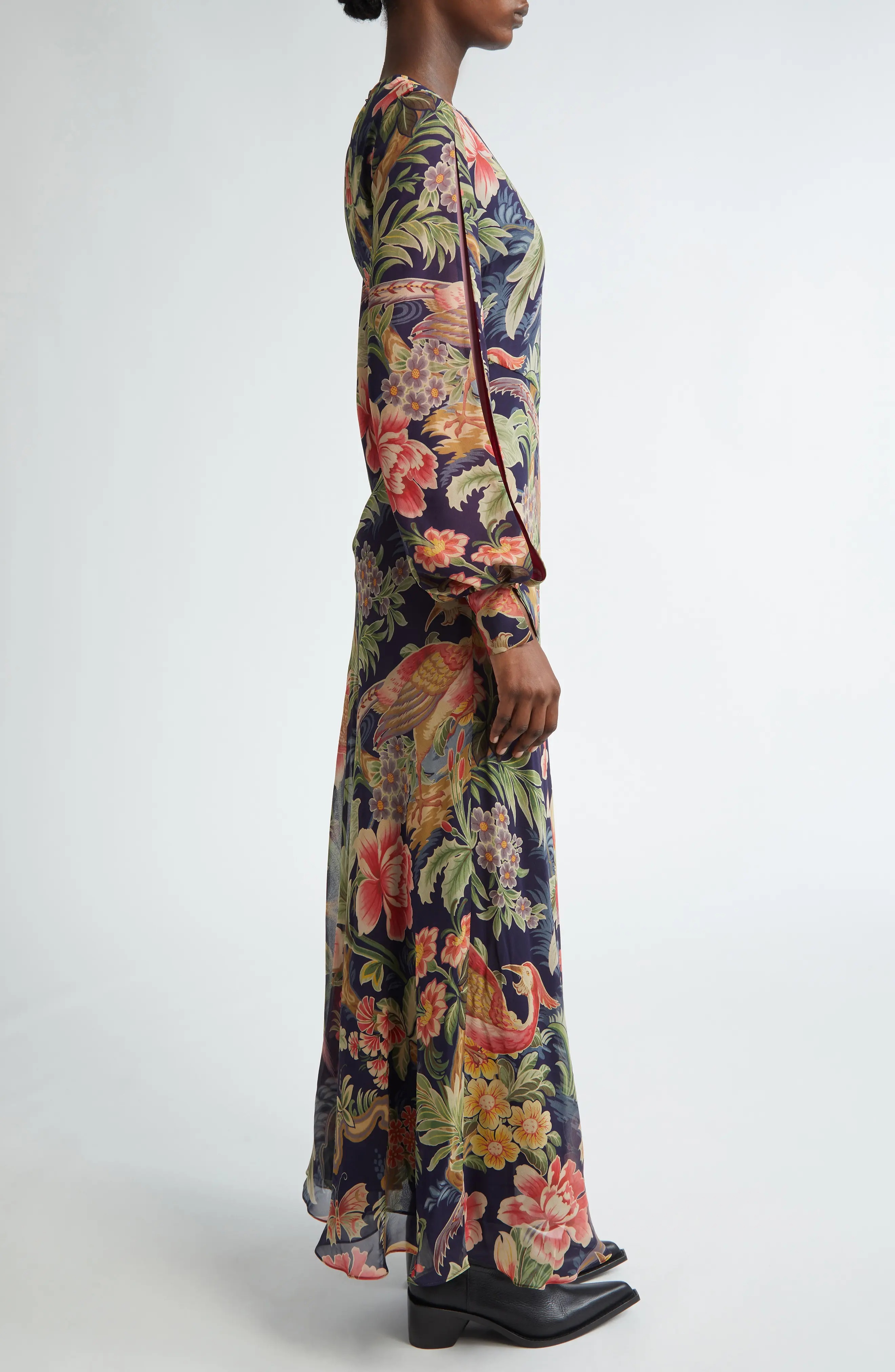 オールインワン・サロペット Etro Maxi Dress With Deep V-Neckline And Floral Patterns ETRO Floral-print silk-chiffon maxi dress | NET-A-PORTER