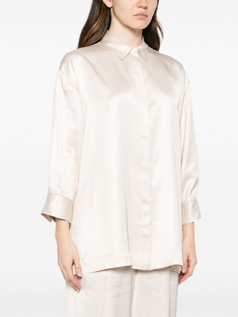 button-fastening shirt 3
