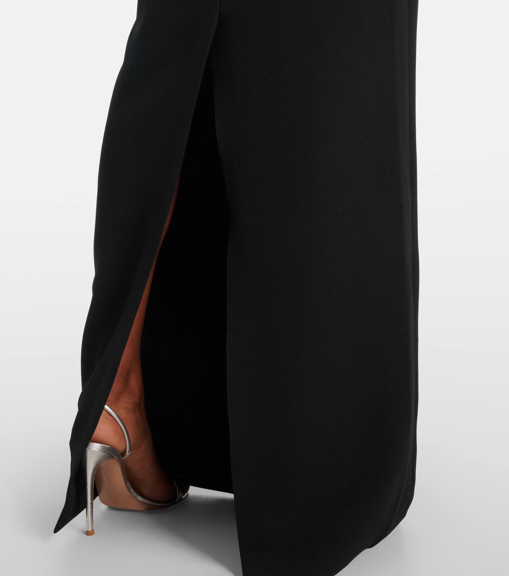 Embellished crêpe gown - 5