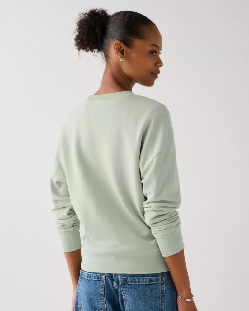Essential Logo Sweatshirt 4