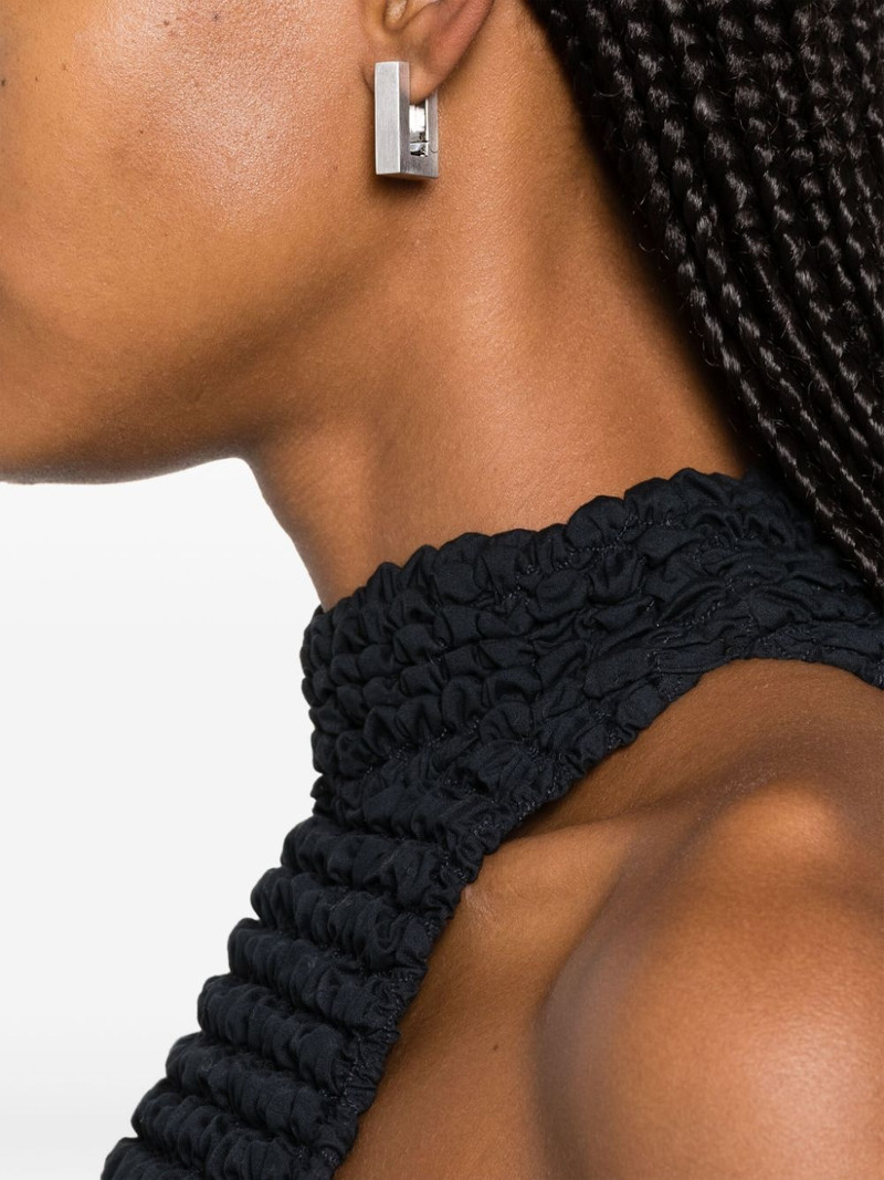 TOM WOOD Satin square hoop earrings outlook