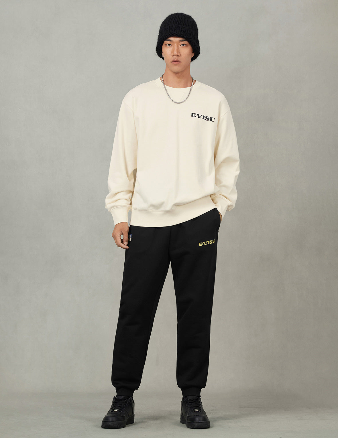 Seagull Brocade Appliqué Gold Thread Logo Regular Fit Sweatpants - 5