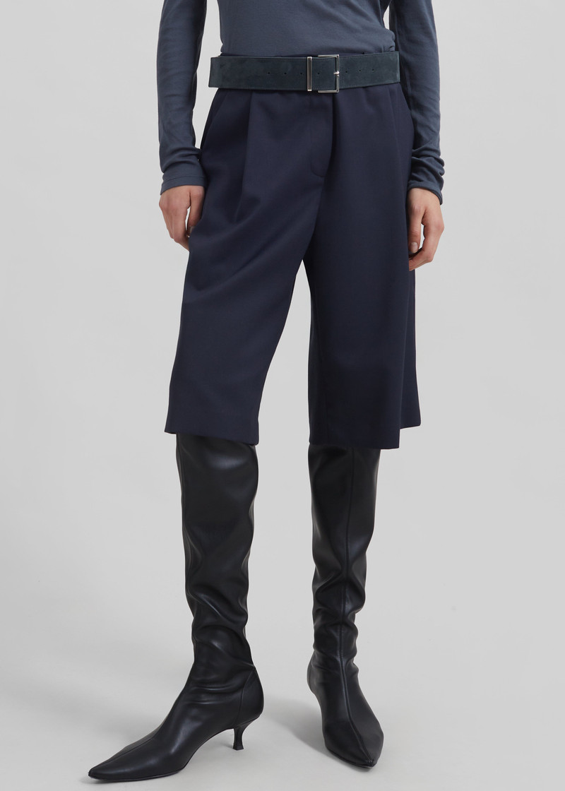 Bilbao Pleated Bermuda Shorts - Navy 3