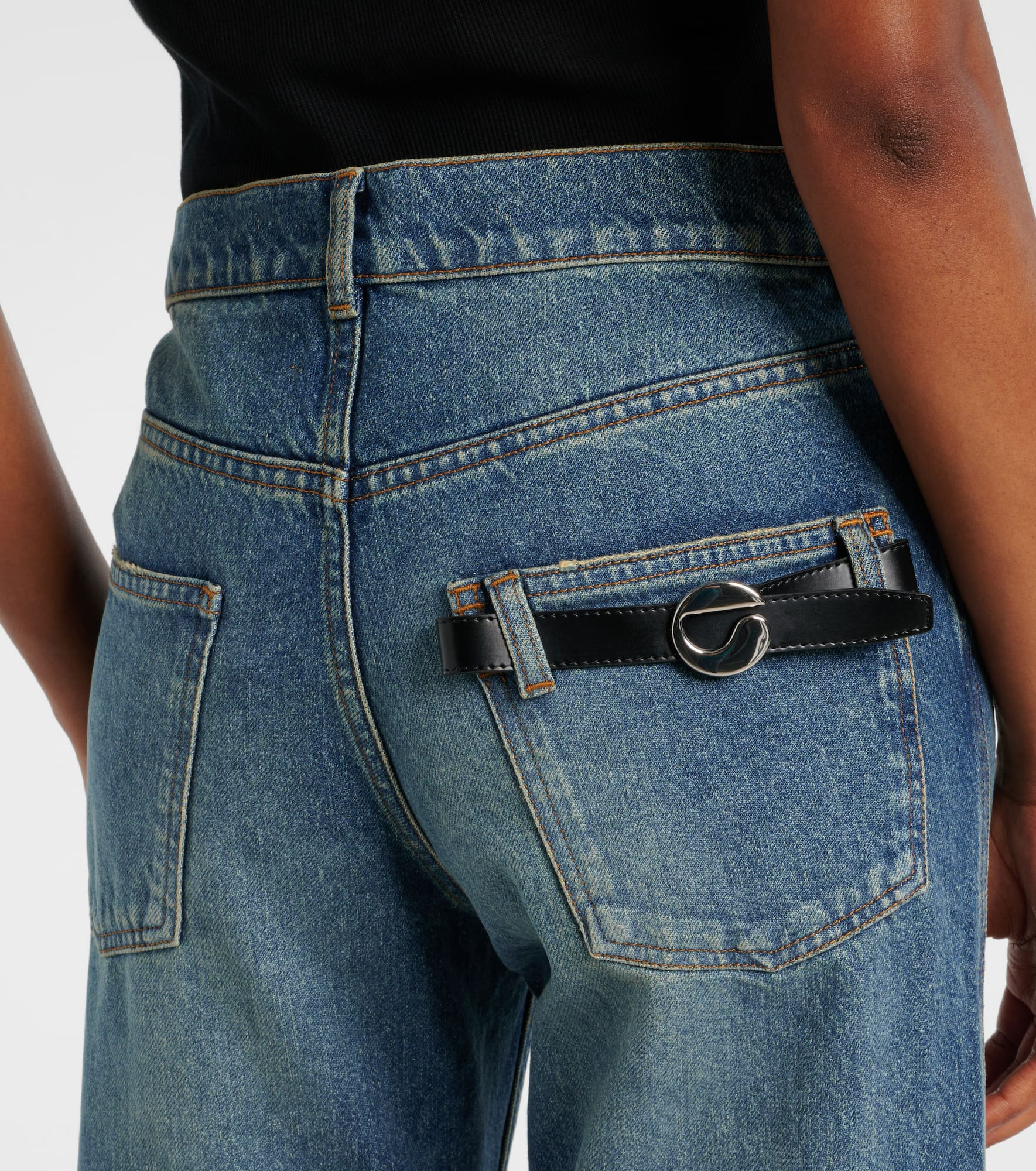 Mid-rise straight jeans - 4
