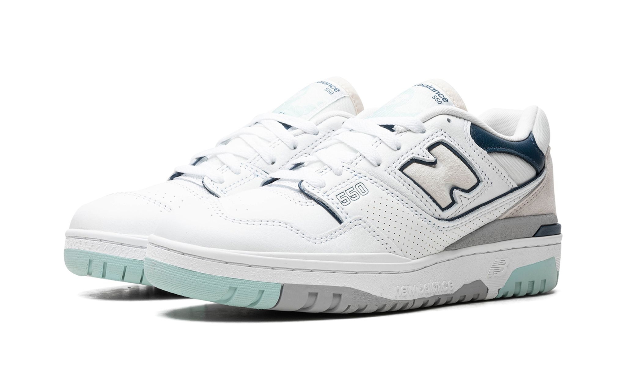 550 "White / Winter Fog" - 2