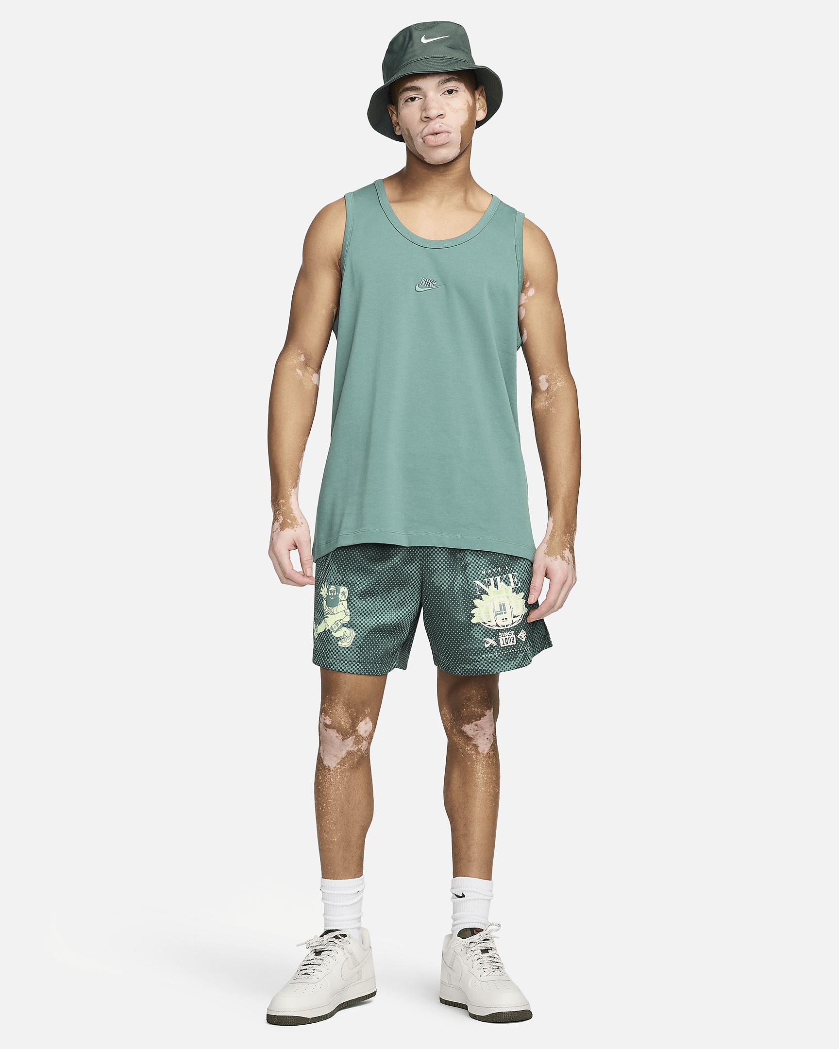 Nike Sportswear Premium Essentials Men's Tank - 5