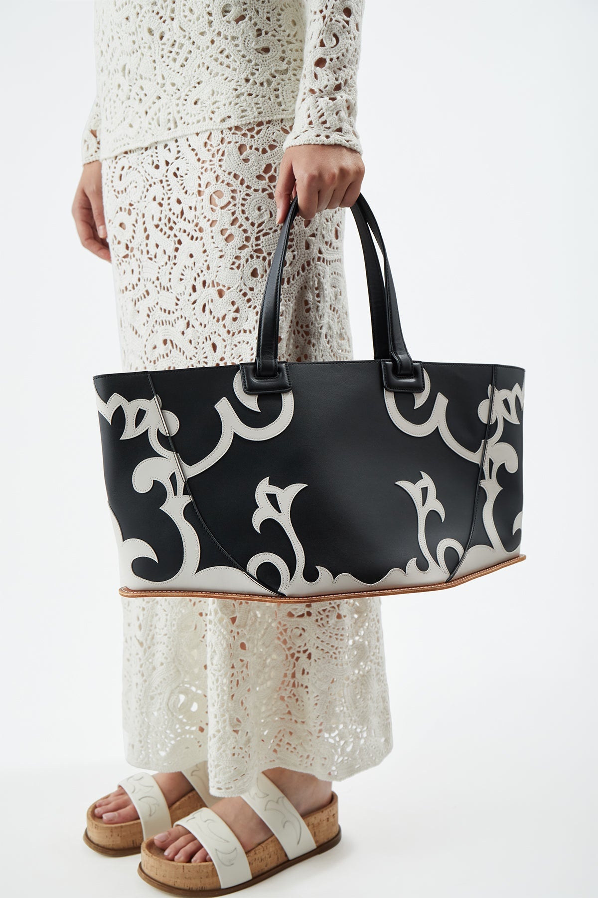 Coyote Western Tote Bag in Black & Ivory Leather - 6