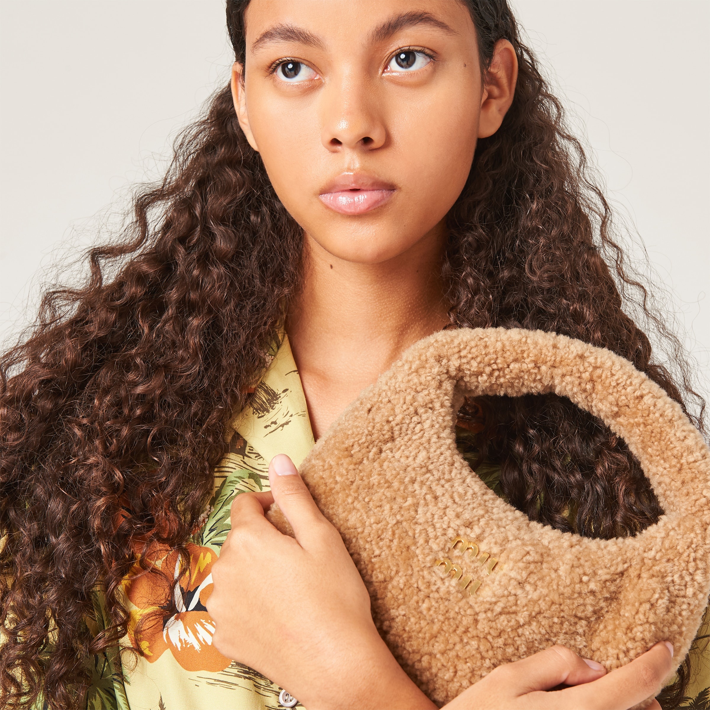 Wander shearling hobo bag - 4