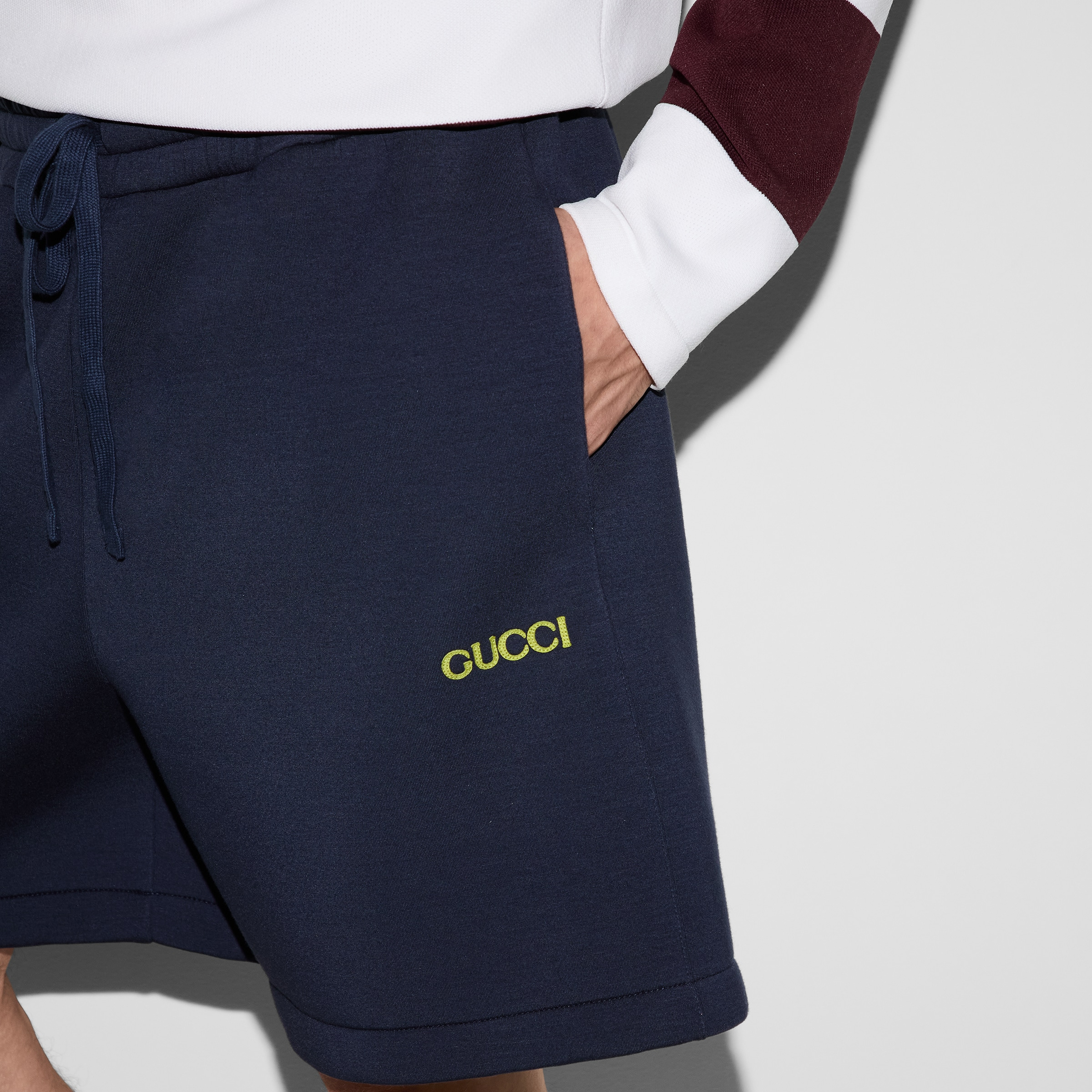 Jersey shorts with patch - 5