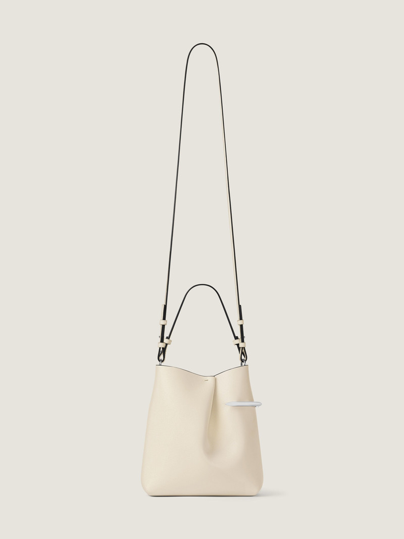 PINCH ME POUCH IN NAPPA LEATHER 4