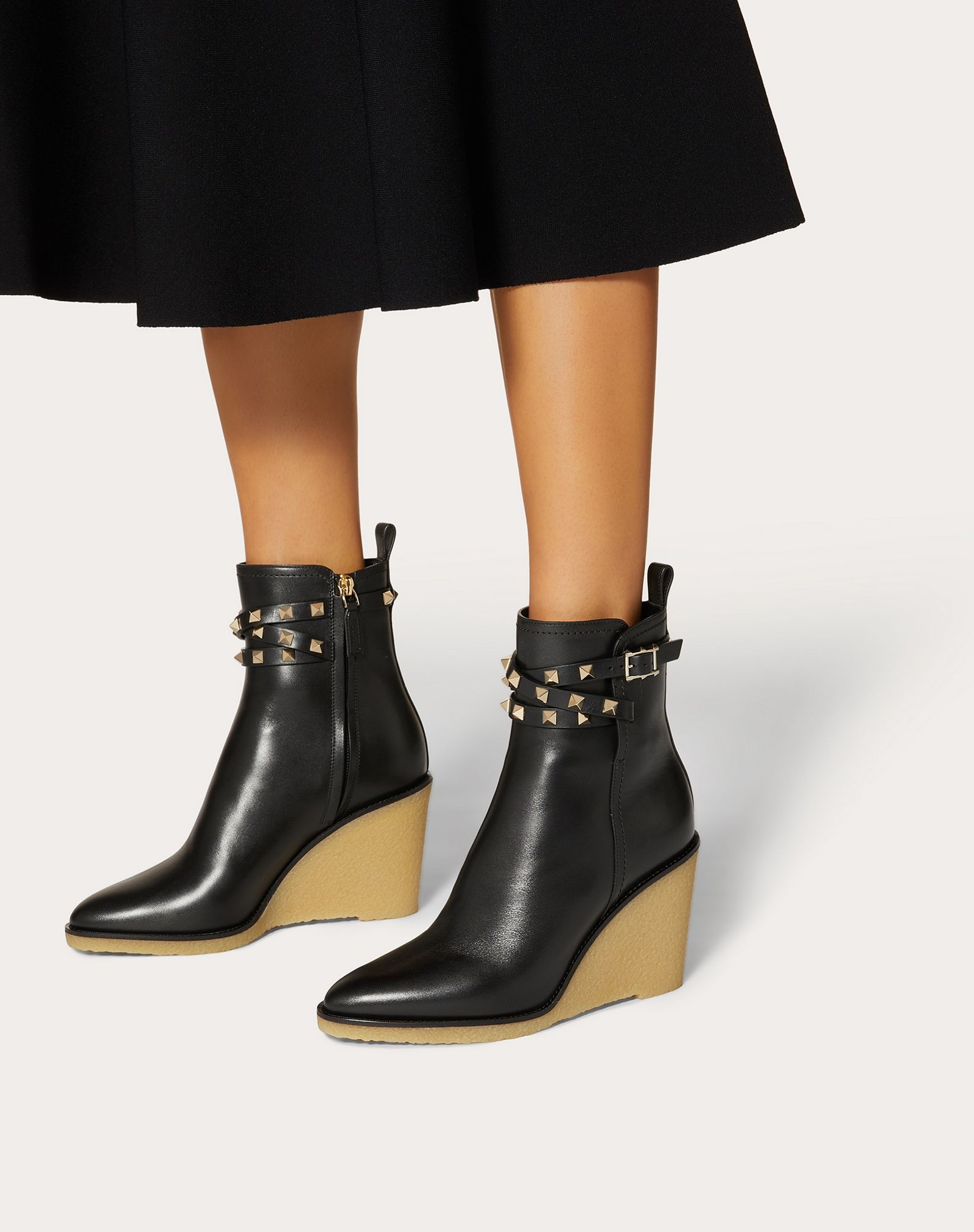 Rockstud Calfskin Wedge Ankle Boot 90 mm - 6