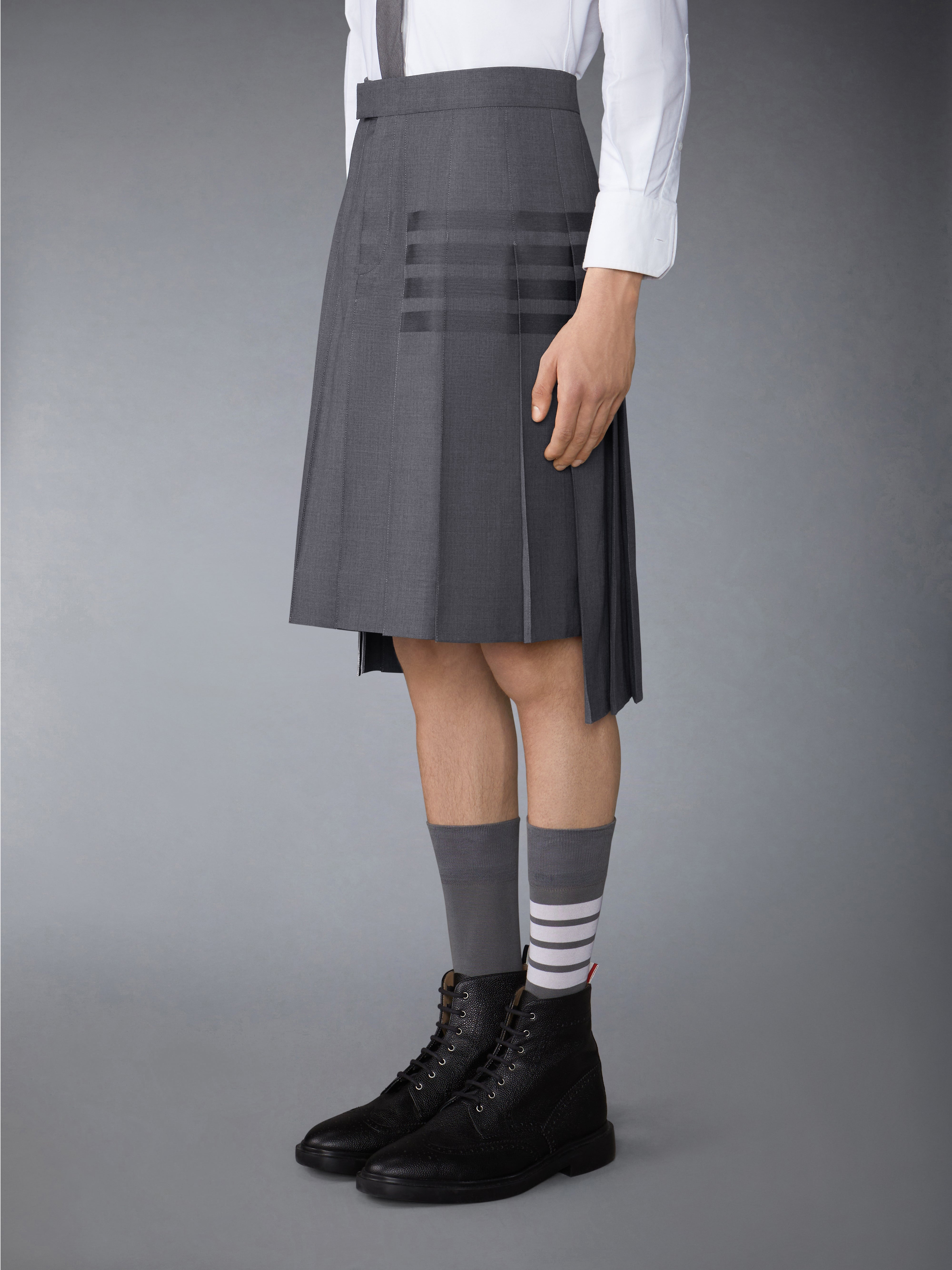 PLAIN WEAVE 4-BAR CLASSIC BACKSTRAP PLEATED SKIRT - 3