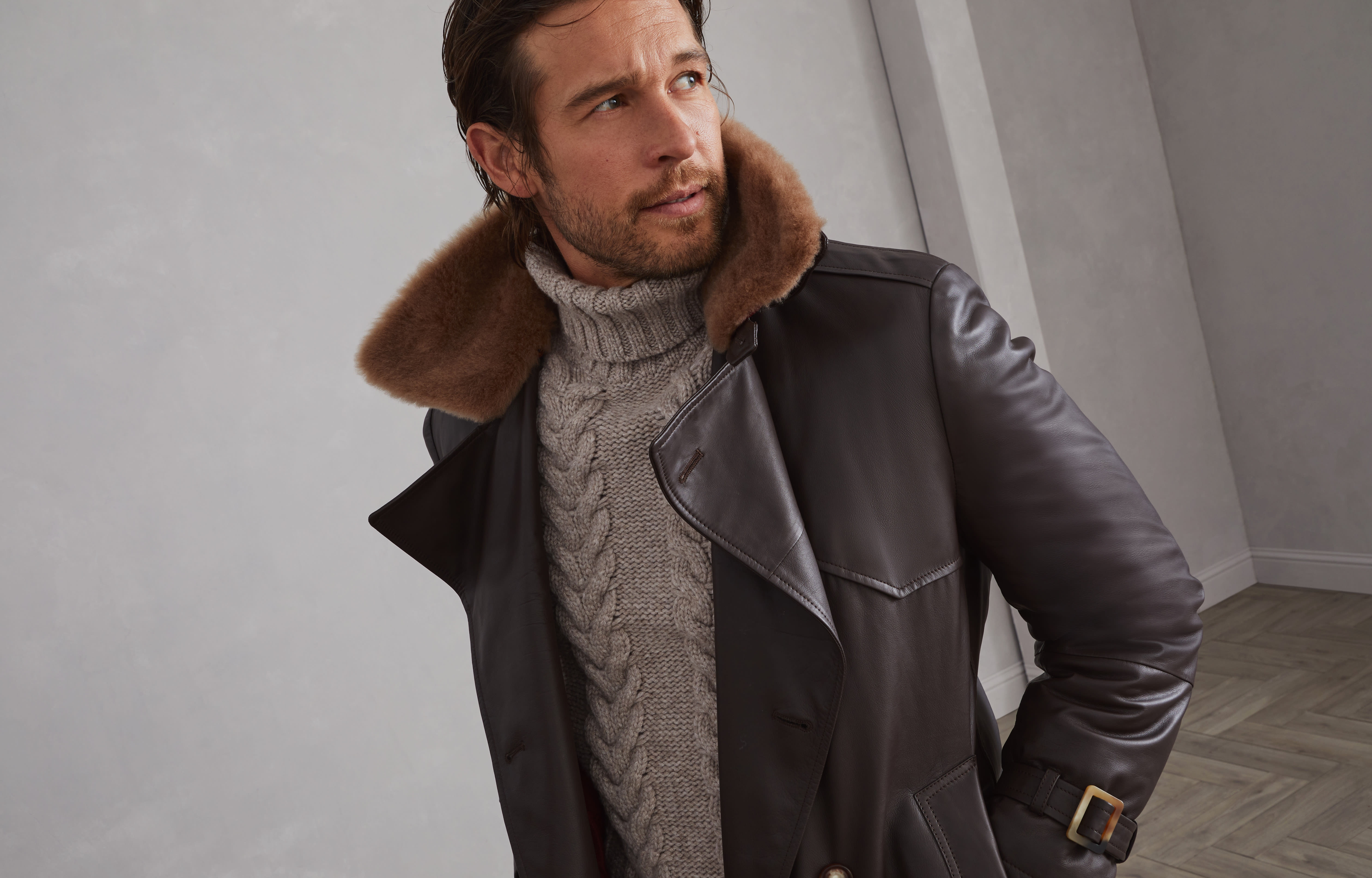 Polished calfskin trench with Thermore® padding and detachable shearling collar - 6