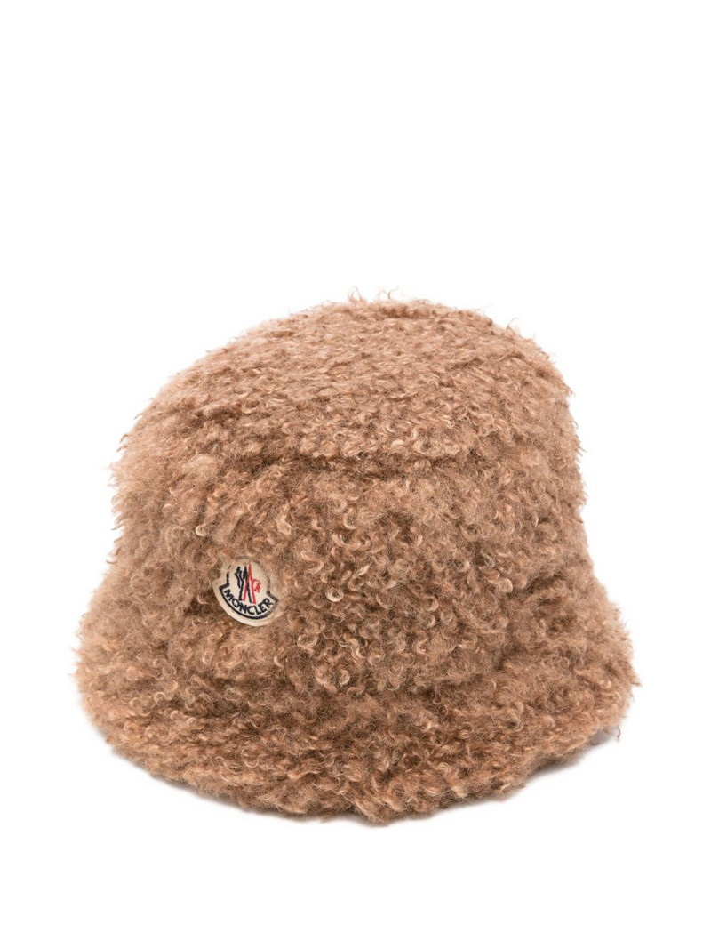 Teddy bucket hat 1