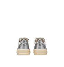 (WMNS) AUTRY Medalist Low Top Bicolor 'White Silver' AULW-WB18 - 4