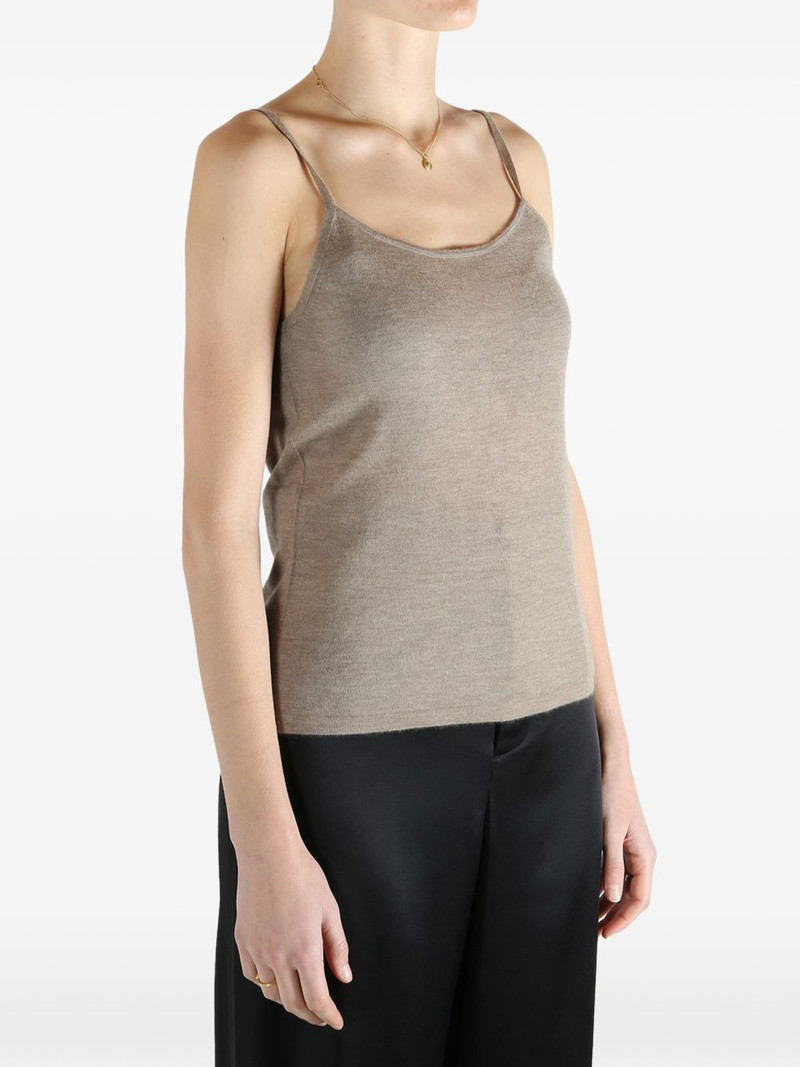 sleeveless top 3