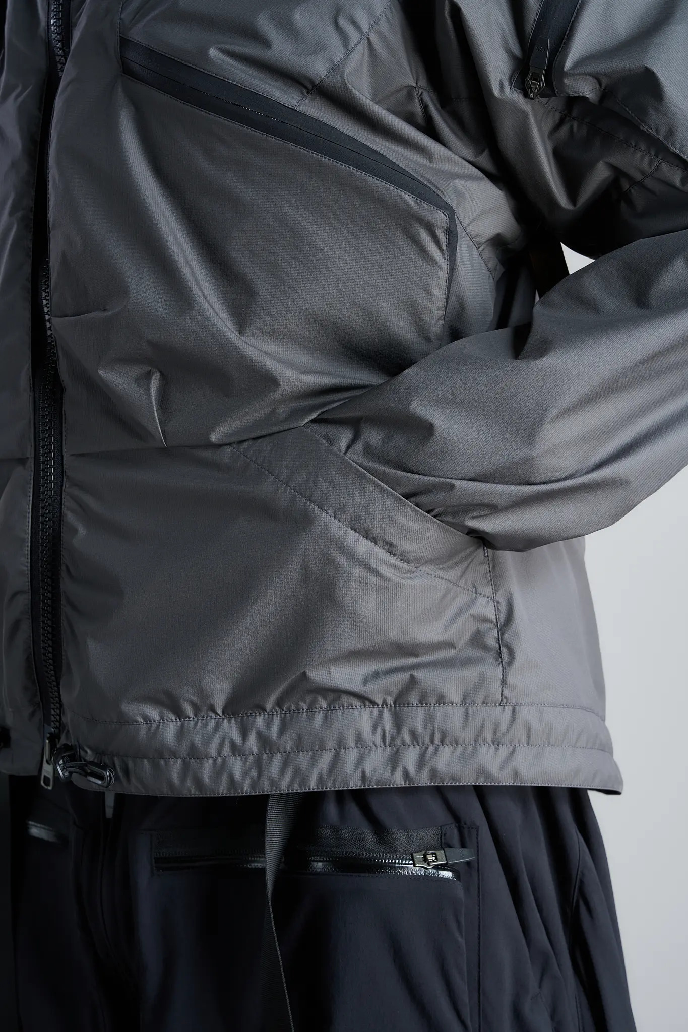 J104U-WS 2L Windstopper® Jacket Gray/Black - 27