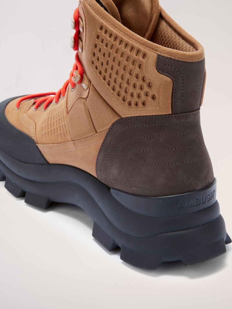 HIKING BOOT - 5